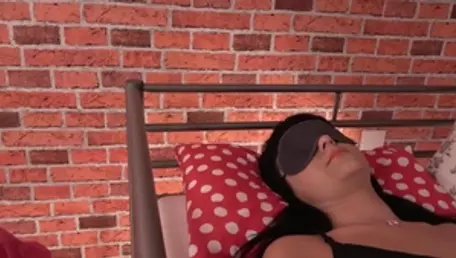 FakeHub Originals: Katarina Muti amongst Lucia Love