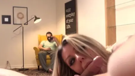 Karma Rx zusammen mit Charles Dera gezogen
