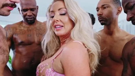 Anal Trixxx: Busty Sadie's Lingerie Tease