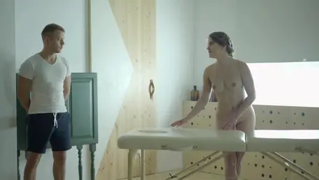 Lamiendo las bolas de Evelina Darling XXX