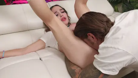 Bryan Gozzling: Fingering Teen Slot Till She Squirts