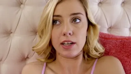 PrincessCum.com:Haley Reed indossa mutandine, pompino in POV e sborra.