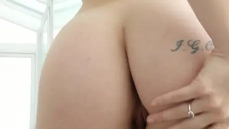 Pornô de Rina Ellis fodida até ao final
