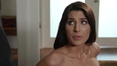 Pequeñas tetas esposa caliente Dana Wolf follada en la garganta y corrida facia