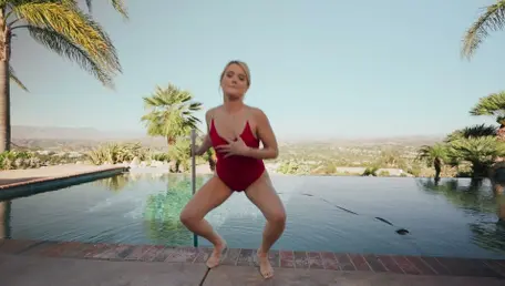 Nicole's Poolside Tease